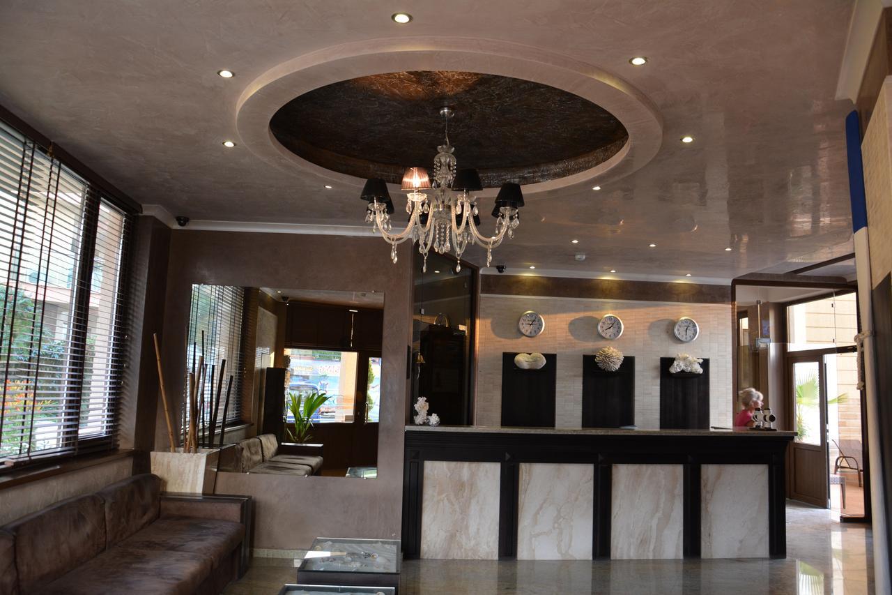Aparthotel Vip Club Dolphin Coast à Slantchev Briag Extérieur photo